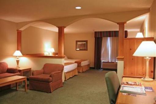 фото отеля Holiday Inn Express Hotel & Suites Algonquin
