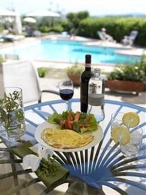 фото отеля Relais Santa Chiara Hotel