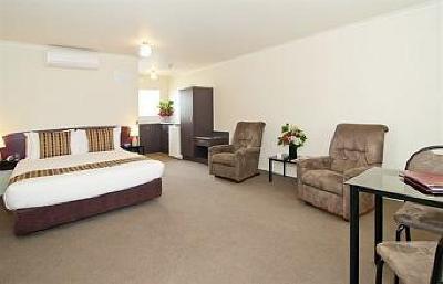 фото отеля BEST WESTERN BKs Pioneer Motor Lodge