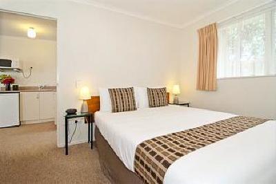 фото отеля BEST WESTERN BKs Pioneer Motor Lodge