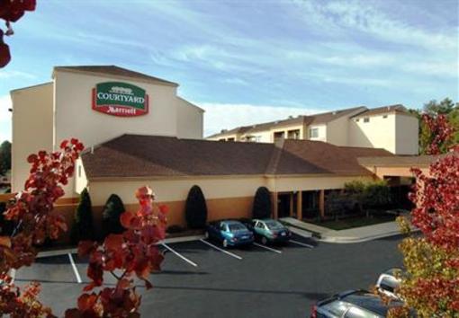 фото отеля Courtyard by Marriott Durham Duke University/Downtown