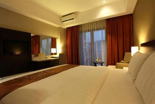 фото отеля Aston Soll Marina Hotel & Conference Center