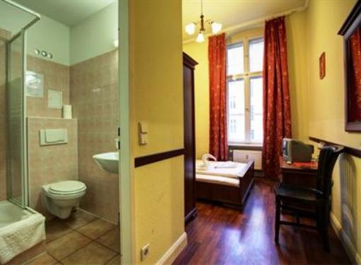 фото отеля Hotel Pension Bernstein Berlin