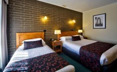 фото отеля BEST WESTERN Stagecoach Motel