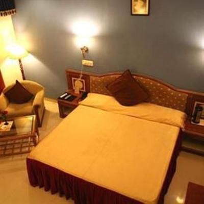 фото отеля Hotel Shri Ram Excellency