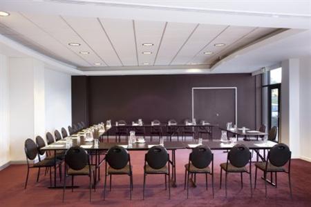 фото отеля Holiday Inn Airport Melbourne