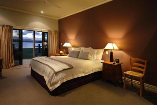 фото отеля Pawhaoa Bay Lodge