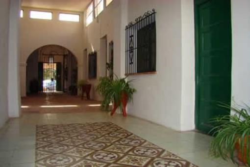 фото отеля Hotel Briones
