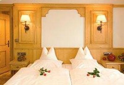 фото отеля Gastehaus Weisses Rossl