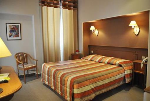 фото отеля Le Grand Hotel de Mayenne