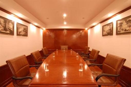 фото отеля Hotel Chanakya Patna