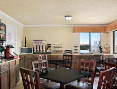 фото отеля Super 8 Copperas Cove
