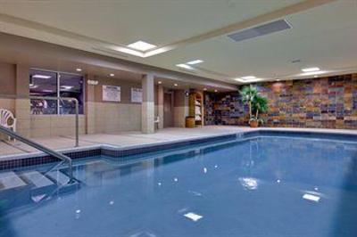 фото отеля Holiday Inn Express Hotel & Suites Chatham South