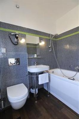 фото отеля Hotel Le Corsaire Etretat