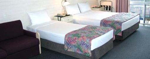 фото отеля Benson Court Motel