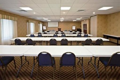 фото отеля Holiday Inn Express Hotel & Suites Frankfort