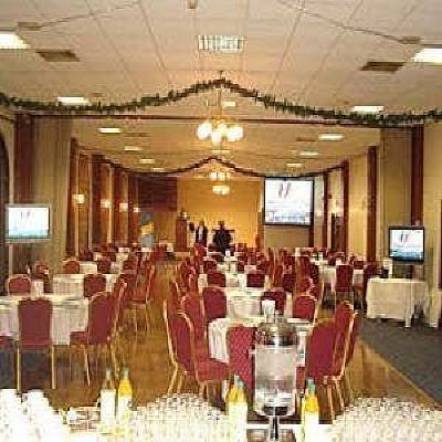 фото отеля Clonea Strand Hotel