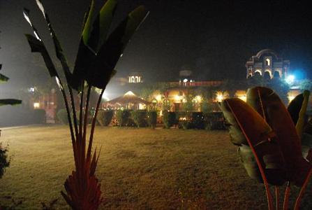фото отеля Bundelkhand Riverside Retreat Orchha
