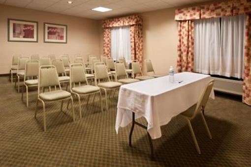 фото отеля Holiday Inn Express Cleveland Vermilion