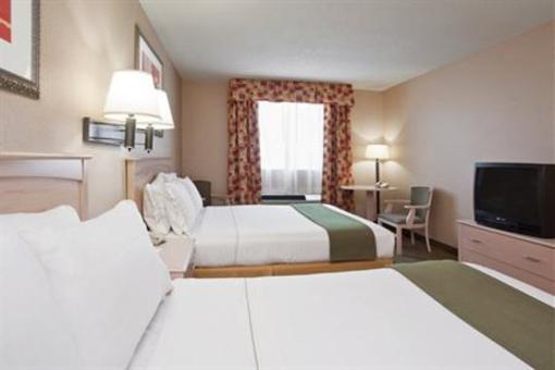 фото отеля Holiday Inn Express Cleveland Vermilion