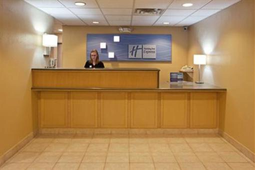 фото отеля Holiday Inn Express Cleveland Vermilion