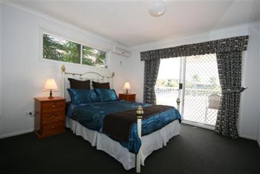 фото отеля Saltwater Villas Mooloolaba