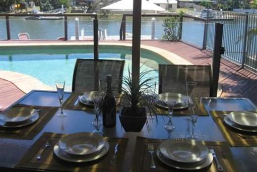 фото отеля Saltwater Villas Mooloolaba