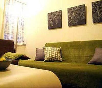 фото отеля Spacious One Bedroom Apartment New York City