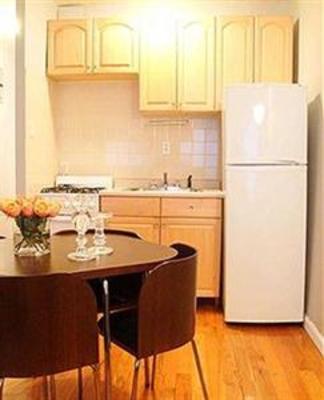 фото отеля Spacious One Bedroom Apartment New York City