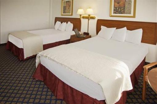 фото отеля Best Western Plus on the Bay Inn & Marina
