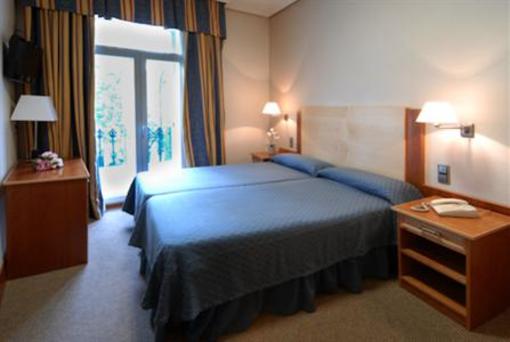 фото отеля Hotel Mora