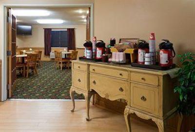 фото отеля Crossings Inn & Suites Cambridge (Minnesota)