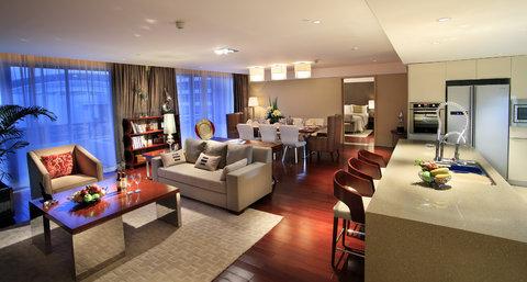 фото отеля Crowne Plaza Science City