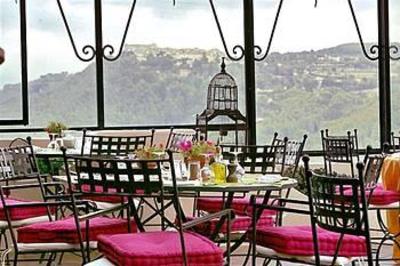 фото отеля Hostellerie Berard La Cadiere-d'Azur