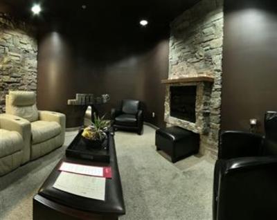 фото отеля Podollan Inn, Suites, Rez & Spa