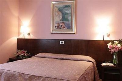 фото отеля Hotel City Piacenza