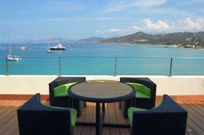 фото отеля L'Escale Cote Sud Hotel L'Ile-Rousse