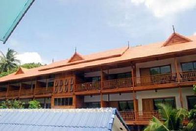 фото отеля Phuttachot Resort