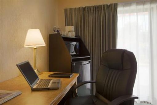 фото отеля Comfort Inn Cambridge
