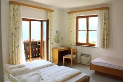 фото отеля Schutzenhof Apartments Sattendorf