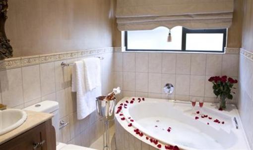 фото отеля Slot Loevenstein Guesthouse Bloemfontein