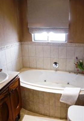 фото отеля Slot Loevenstein Guesthouse Bloemfontein