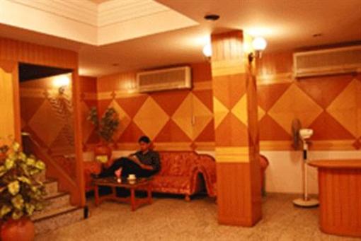 фото отеля Hotel Damji's