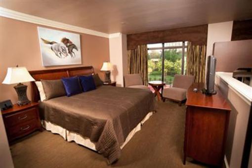 фото отеля The Remington Suite Hotel and Spa