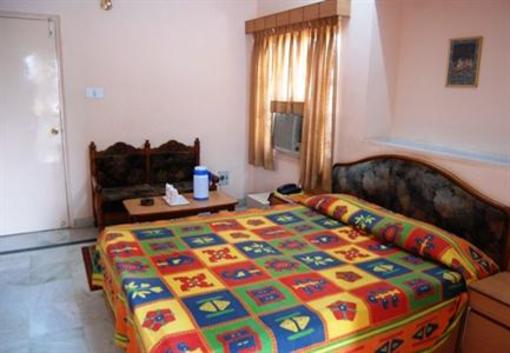 фото отеля Hotel Surbhi Palace