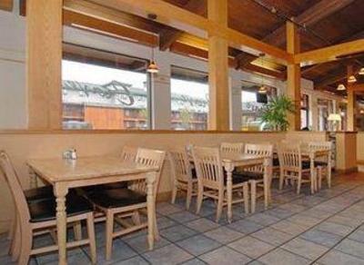 фото отеля Quality Inn & Suites Airport Anchorage