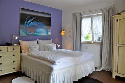 фото отеля Landhaus St Georg Bad Wiesse