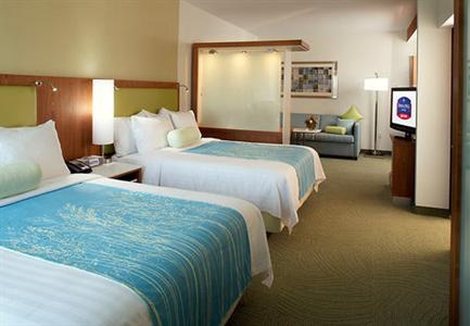 фото отеля SpringHill Suites Houston Intercontinental Airport