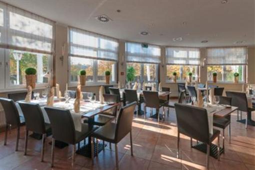 фото отеля Tryp Bochum Wattenscheid