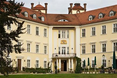фото отеля Hotel Schloss Lübbenau